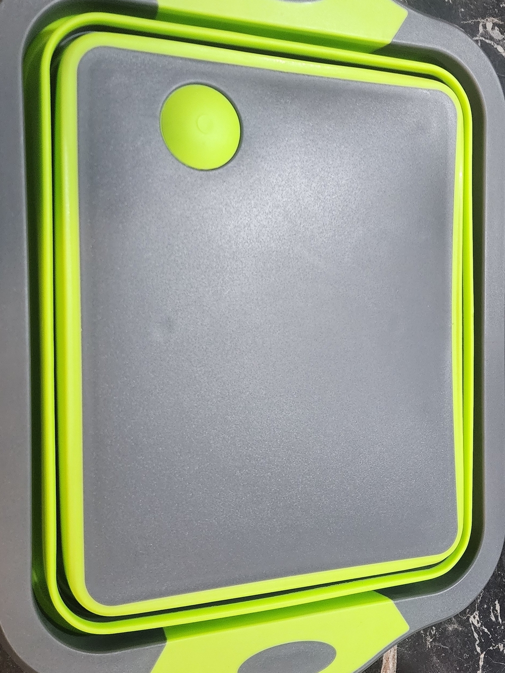 Source Unknown Gray and Lime Green Collapsible Cutting Board Set